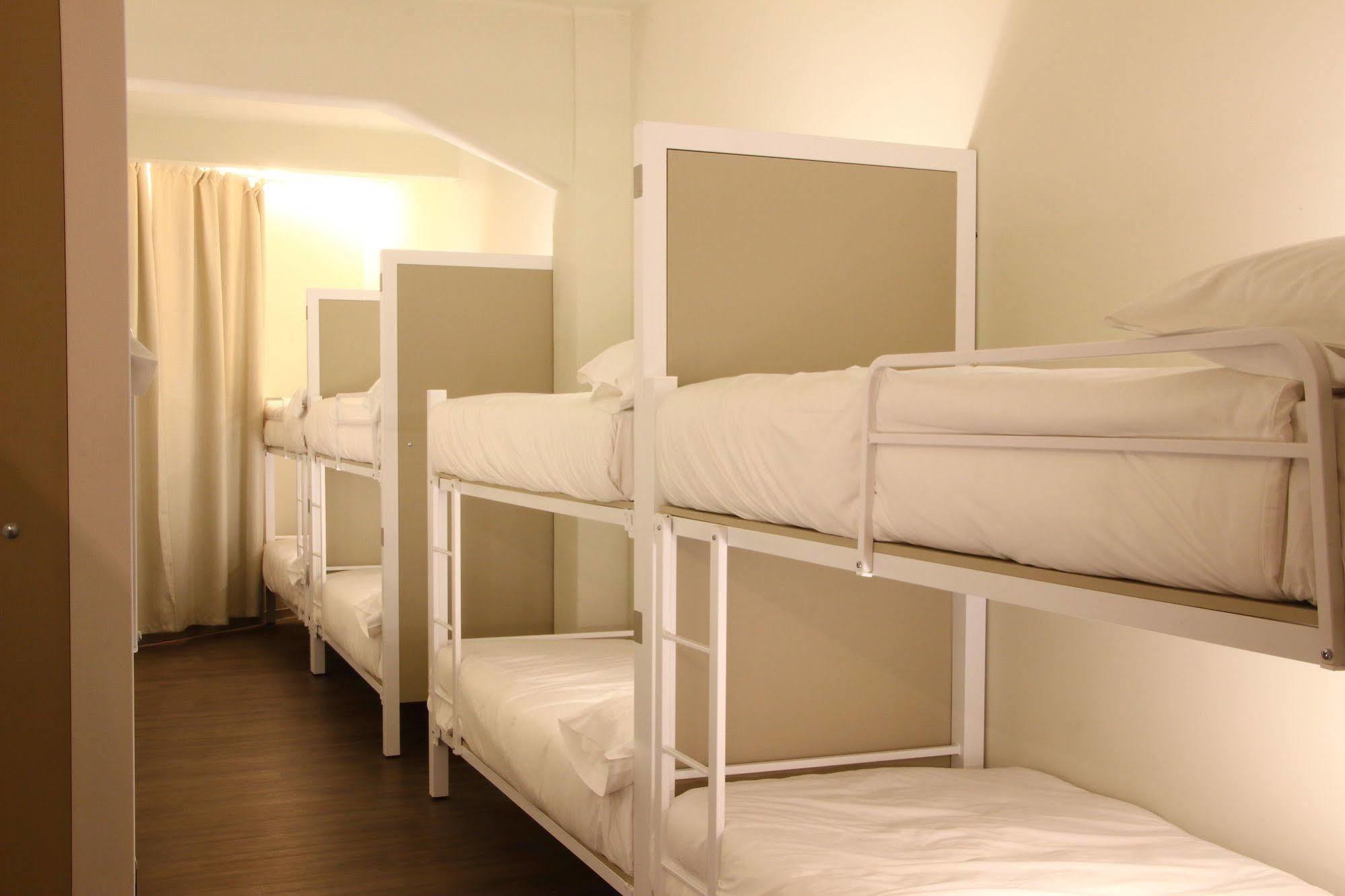Poshtel Bilbao - Premium Hostel Eksteriør billede